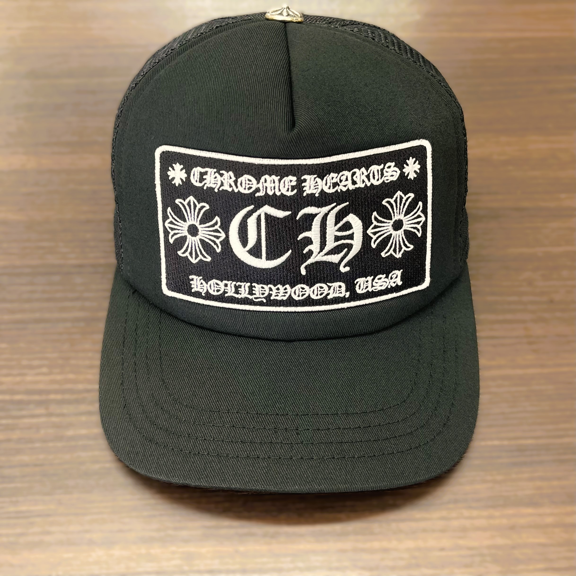 クロムハーツのトラッカーキャップの色落ちをカラーリング補修した修理事例(Chrome Hearts 帽子修理 沖縄)