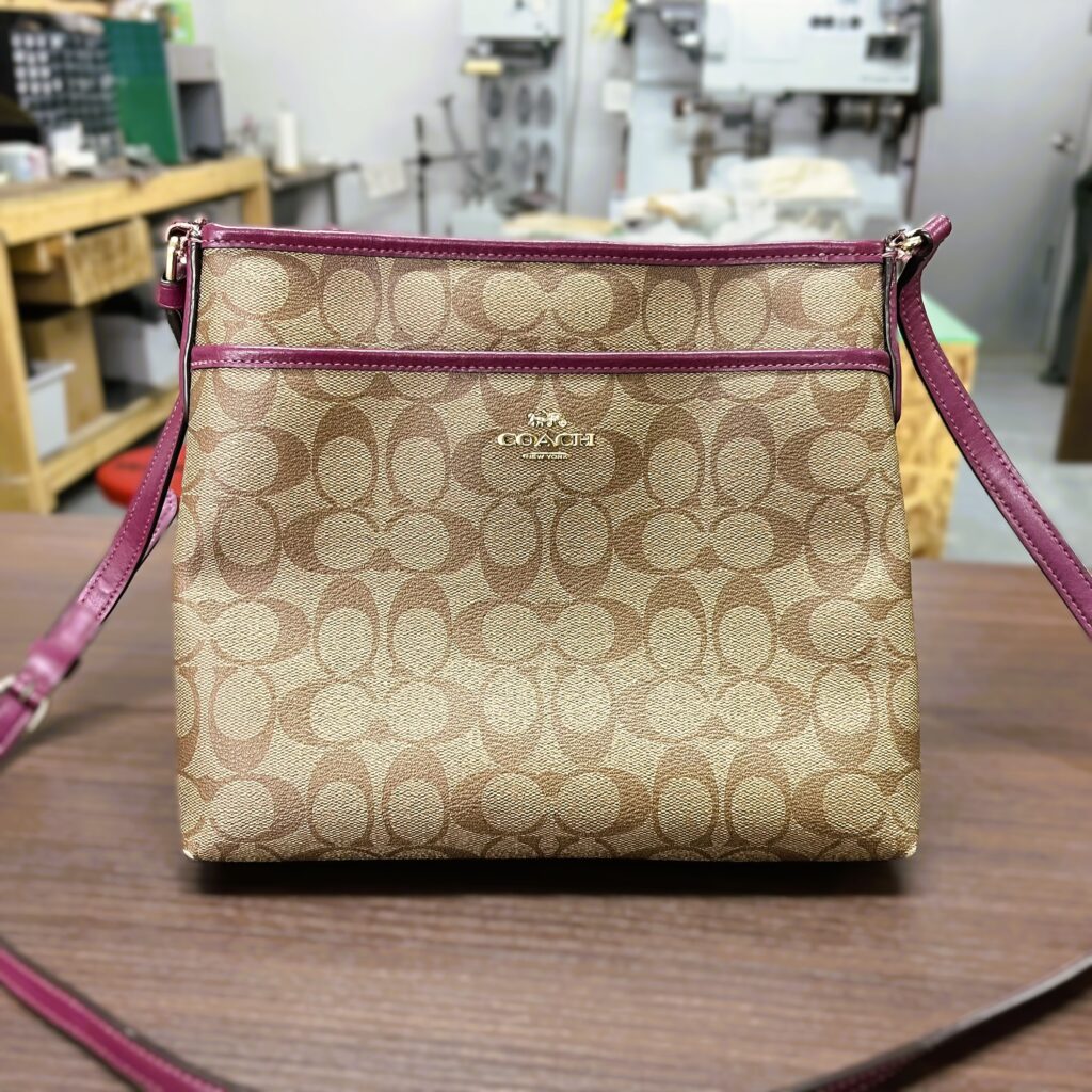 コーチ ショルダーバッグ 根革作製交換修理