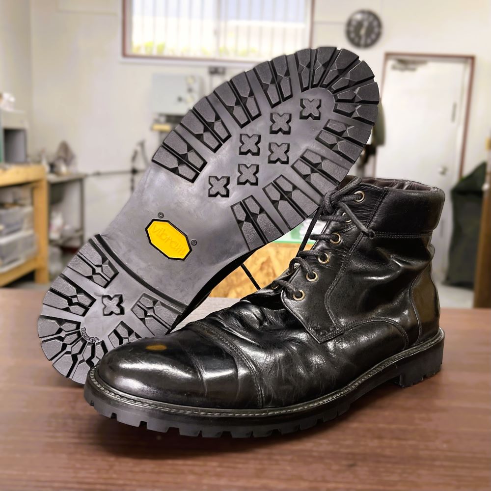 ジョンストンマーフィー ブーツ オールソール Vibram1136 修理後