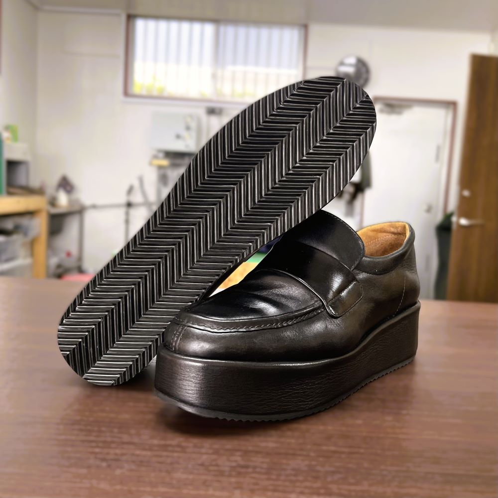 ポンスキンタナ 革巻きウェッジソール作製交換修理