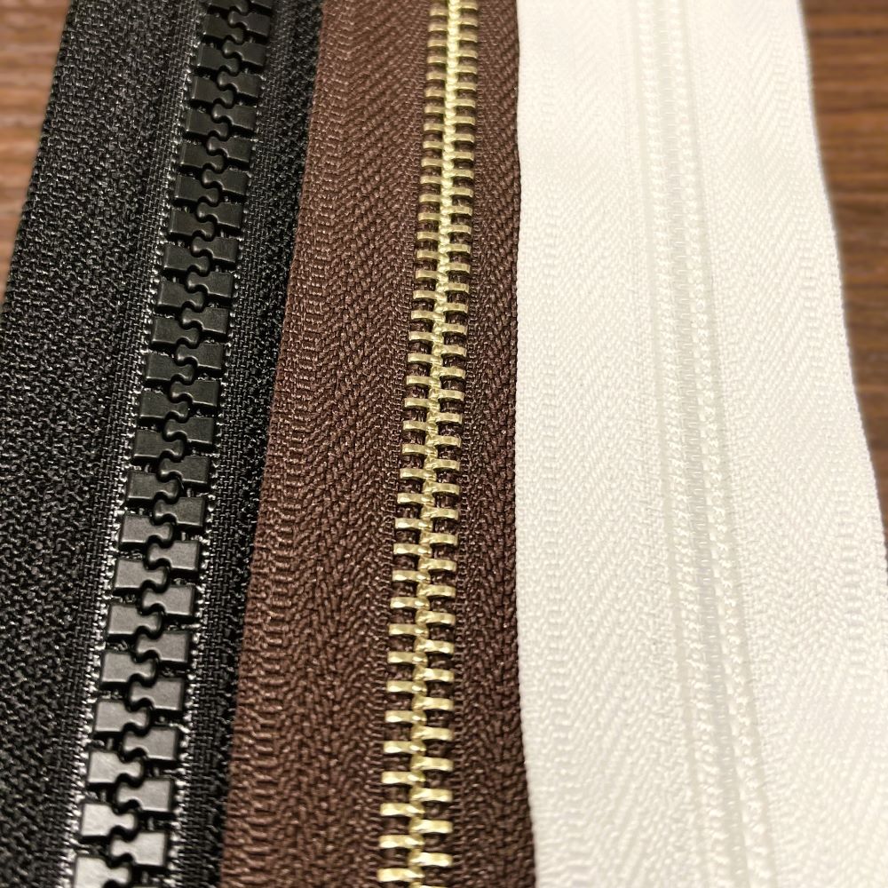 ファスナーの種類 メタル ビスロン コイルの違い