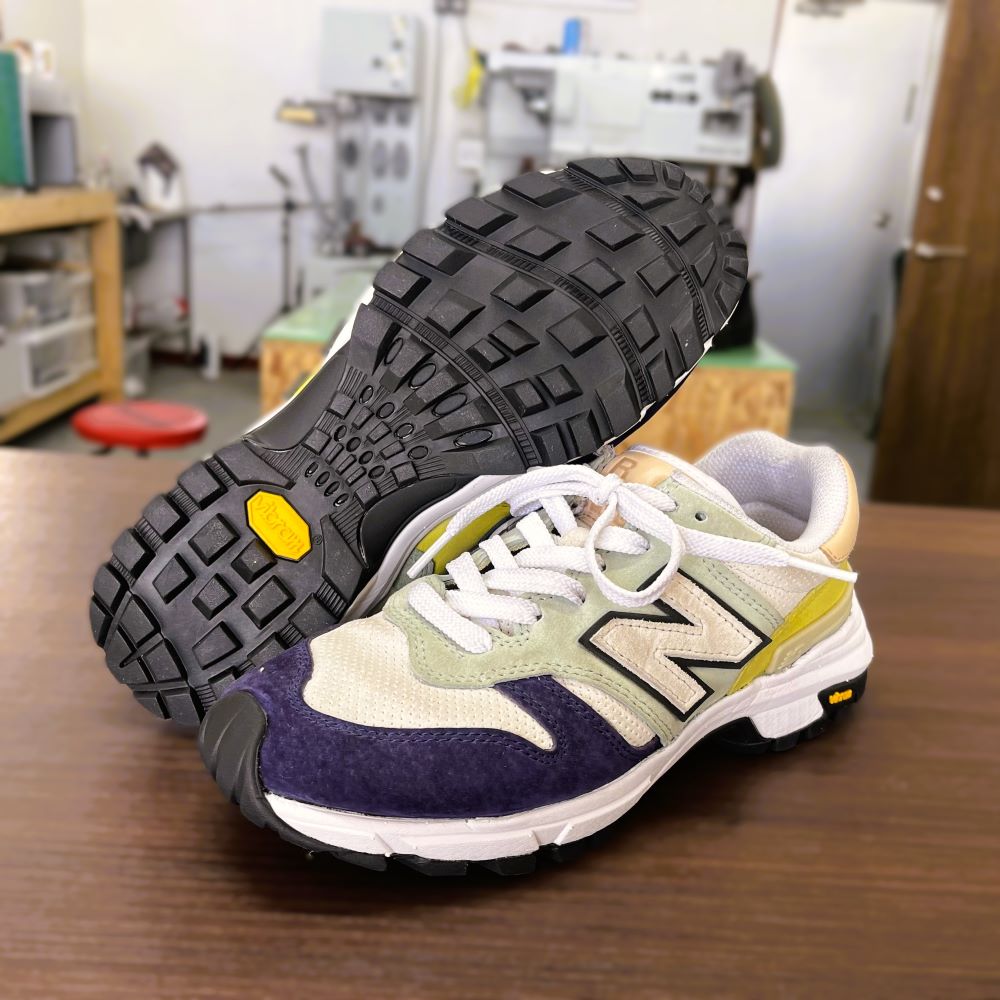 加水分解したニューバランスR_C1300のVibram #762Kオールソール交換修理