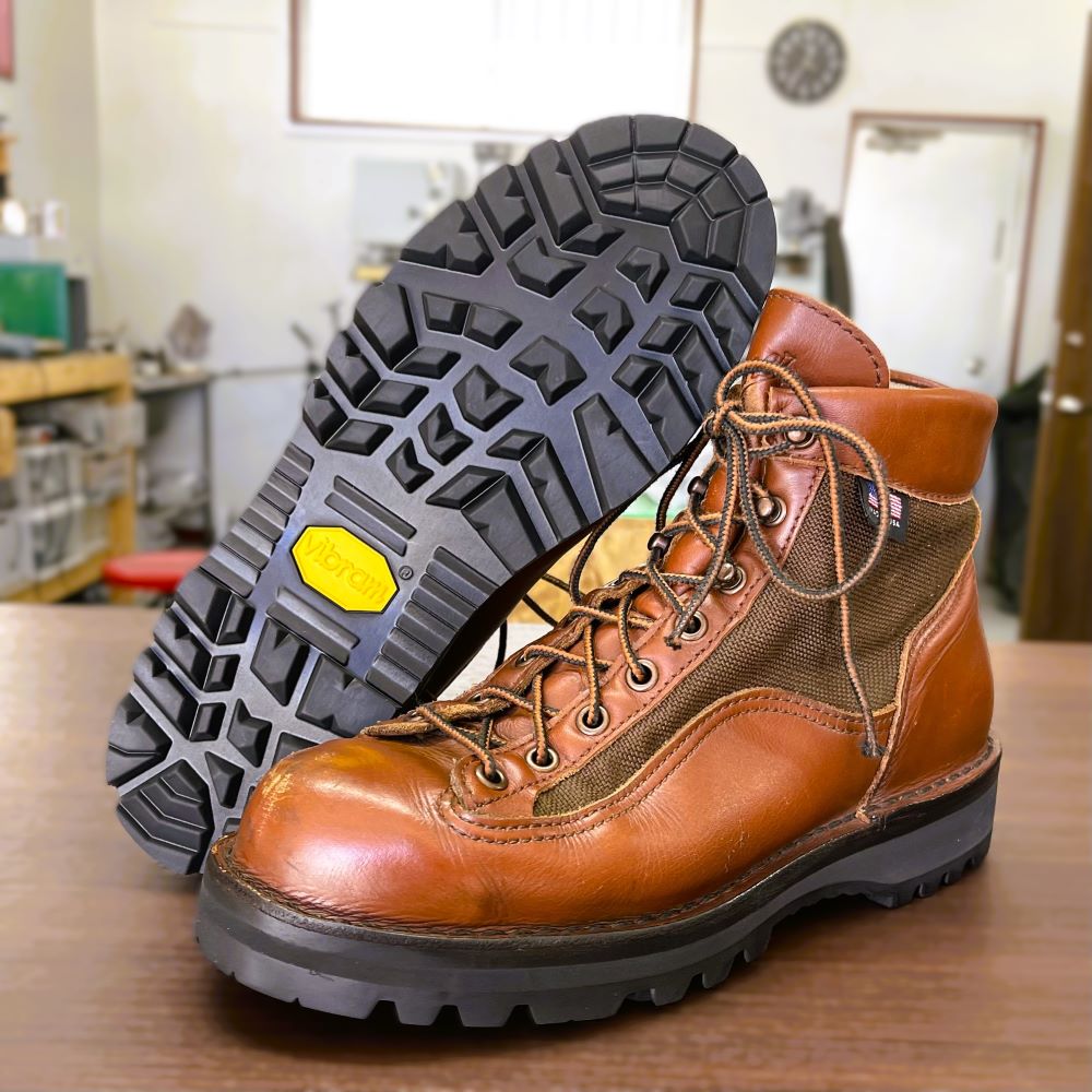 DANNER ダナーライト Vibram#1276 シエラソール オールソール修理