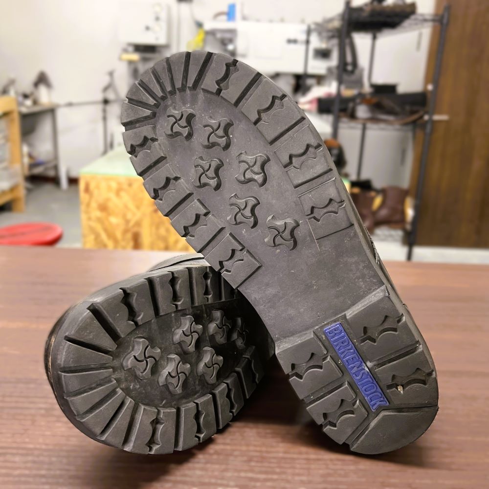 BIRKENSTOCK GILFORD（ビルケンシュトック ギルフォード）のソール剥がれ修理