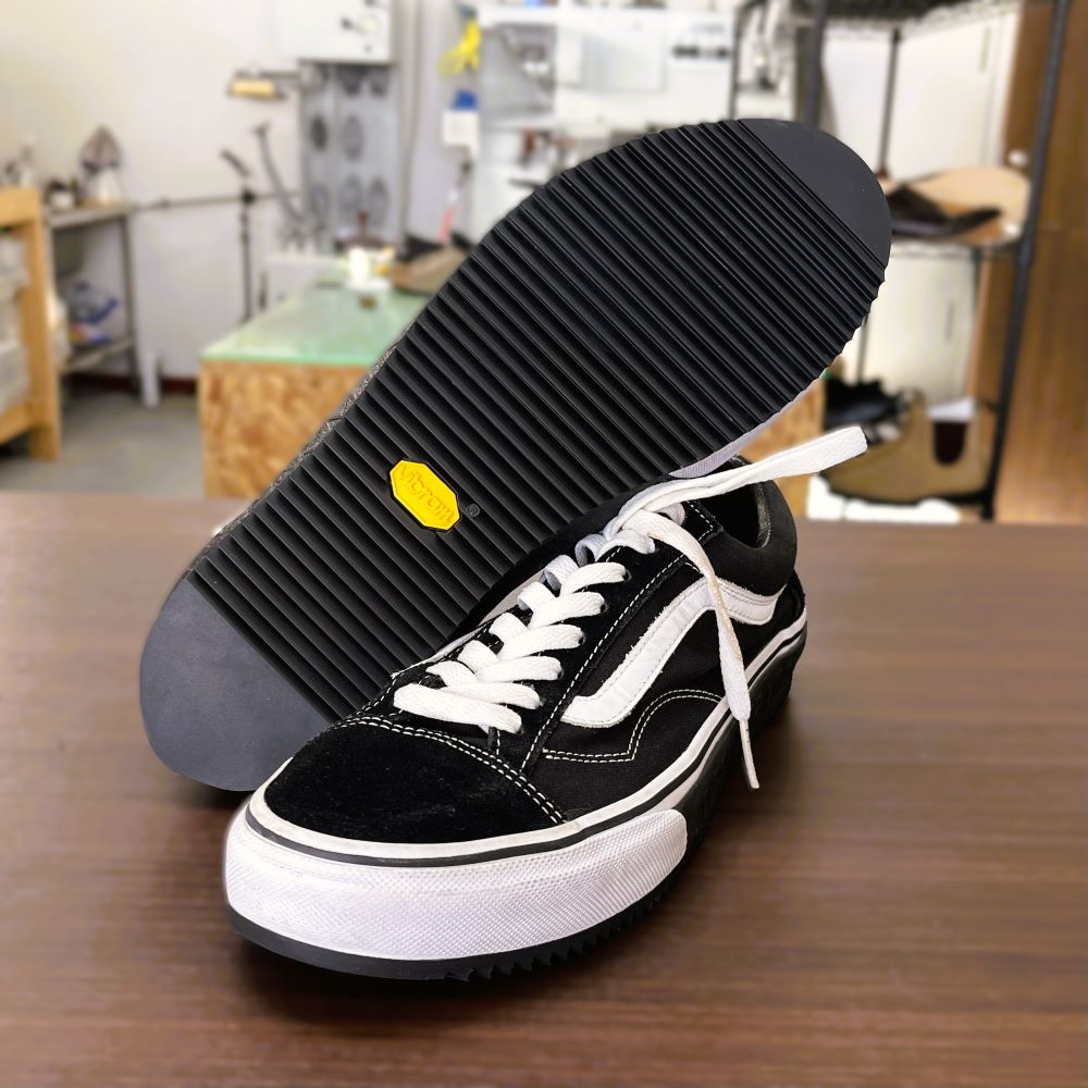 VANS × mastermind JAPAN スニーカーをVibram 342でオールソール修理